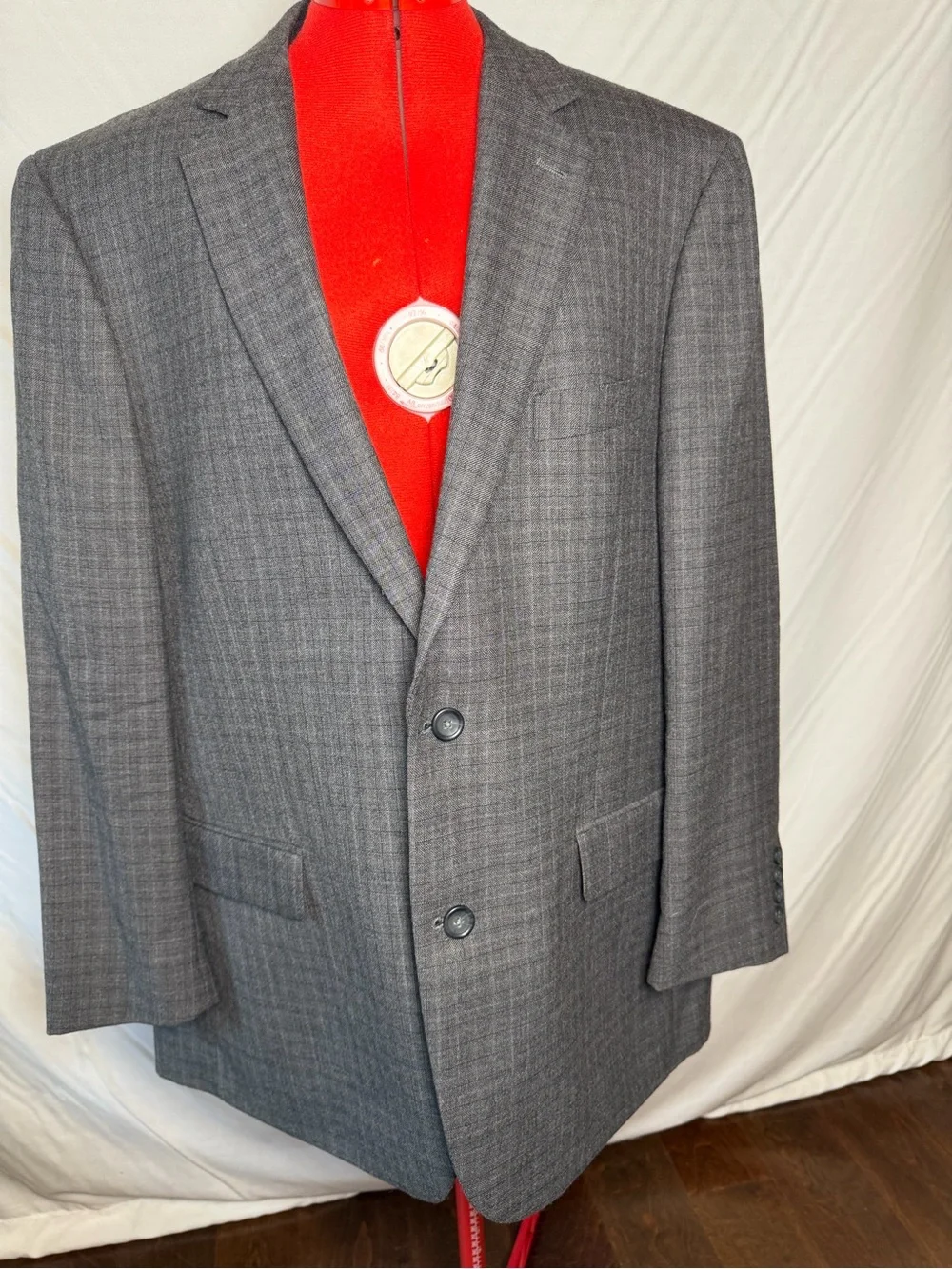 Joseph & Feiss Gold Gray Plaid Two-Button Sport Coat…44R